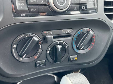 2013 Nissan JUKE S