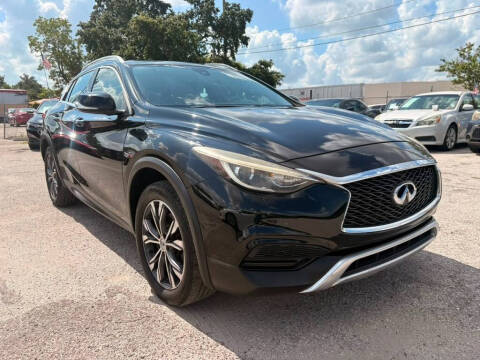 2017 Infiniti QX30 Luxury