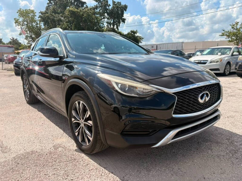 2017 Infiniti QX30 Luxury