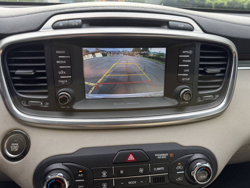 2017 Kia Sorento EX