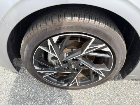 2025 Kia K5