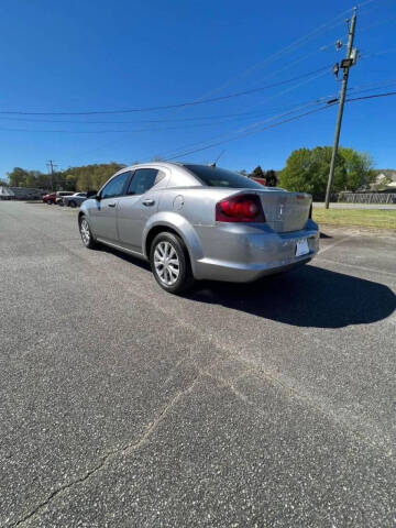 2013 Dodge Avenger SE