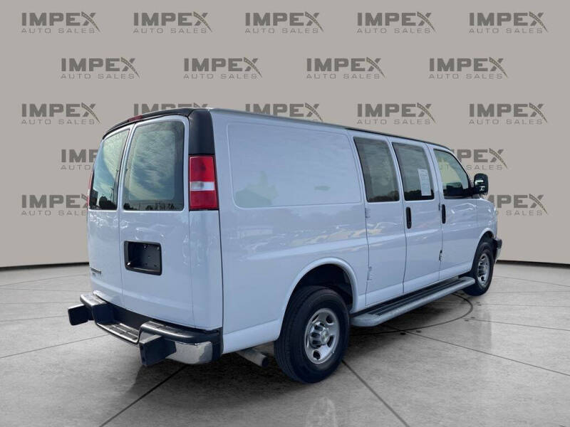 2023 Chevrolet Express 2500