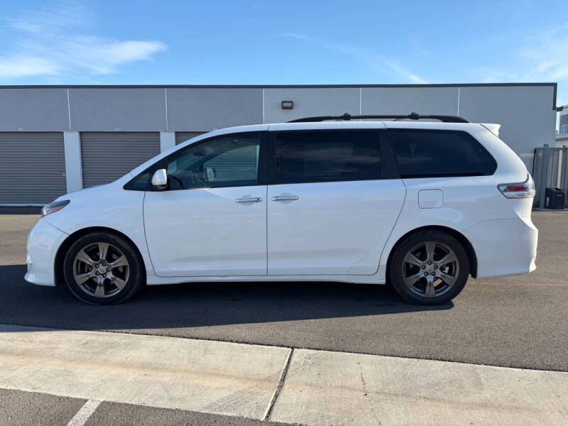 2017 Toyota Sienna
