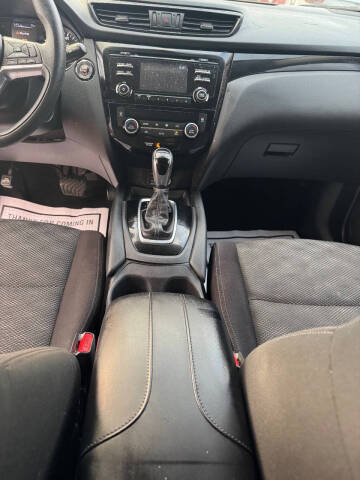 2017 Nissan Rogue Sport SV