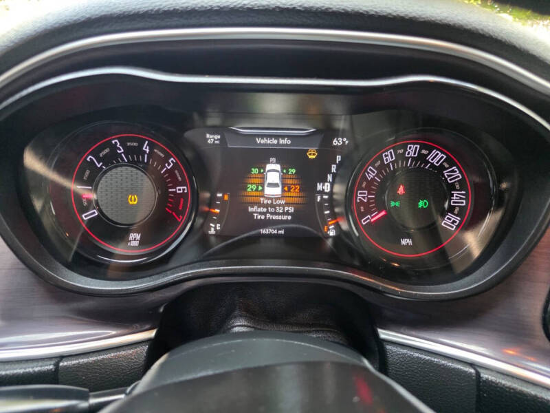 2018 Dodge Challenger SXT Plus