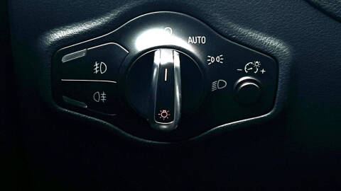 2012 Audi Q5 3.2 quattro Premium Plus