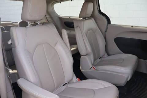 2018 Chrysler Pacifica Hybrid Touring L