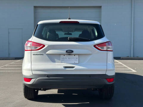 2014 Ford Escape S