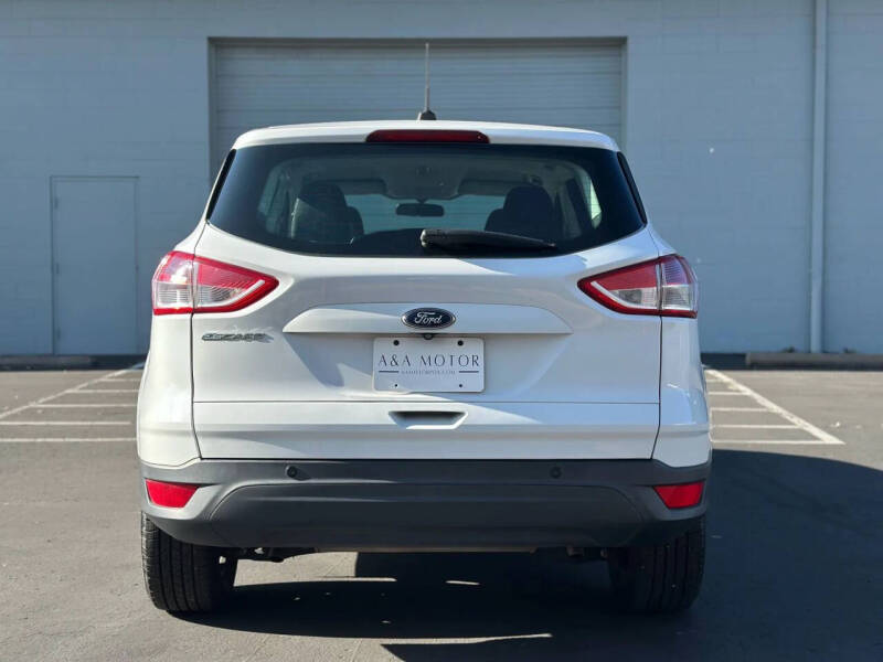 2014 Ford Escape S