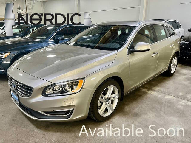 2015 Volvo V60 T5 Drive-E Platinum