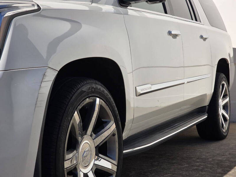 2015 Cadillac Escalade ESV Luxury