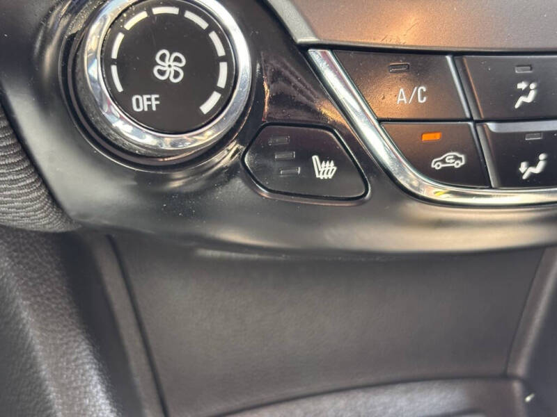 2017 Chevrolet Cruze LT Auto