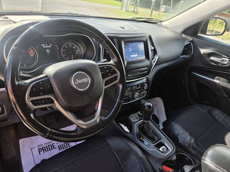 2019 Jeep Cherokee Latitude Plus
