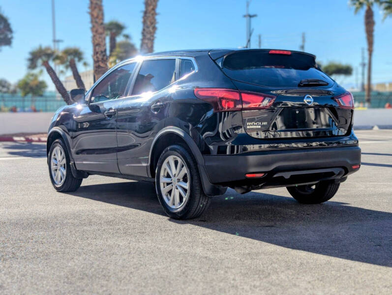 2017 Nissan Rogue Sport S