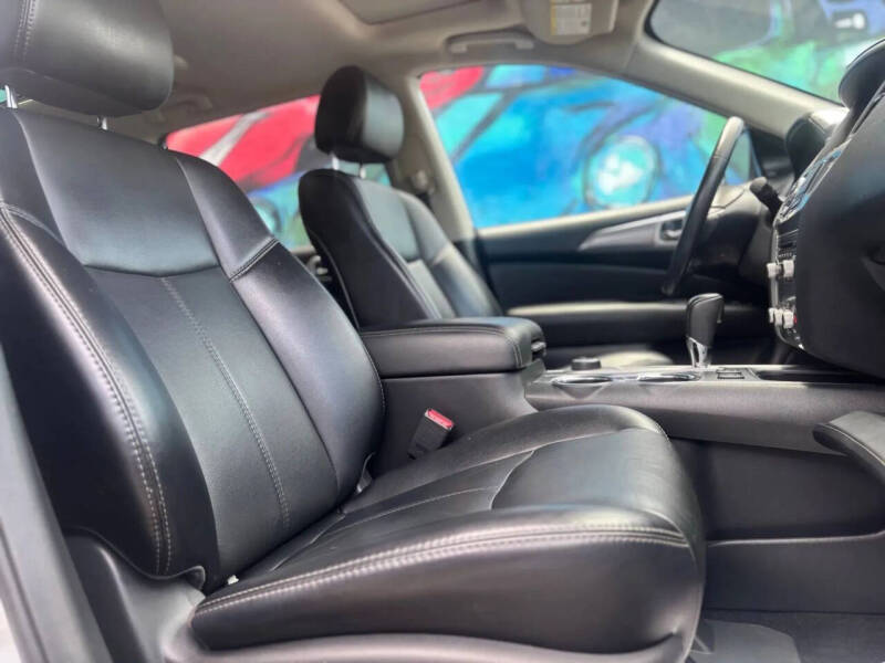 2017 Nissan Pathfinder