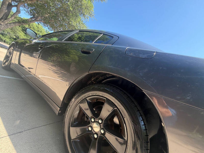 2013 Dodge Charger SE