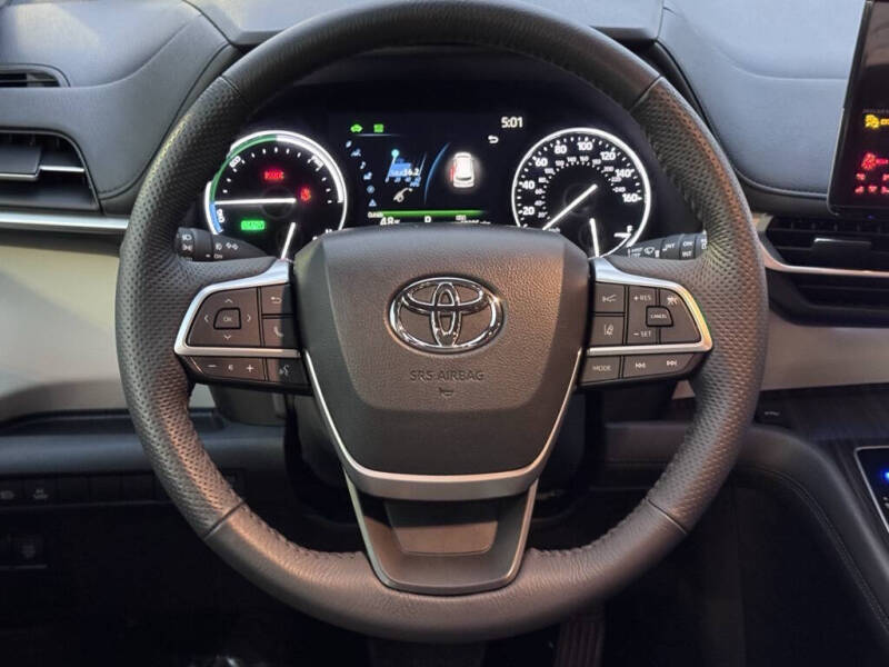 2024 Toyota Sienna Limited 7-Passenger
