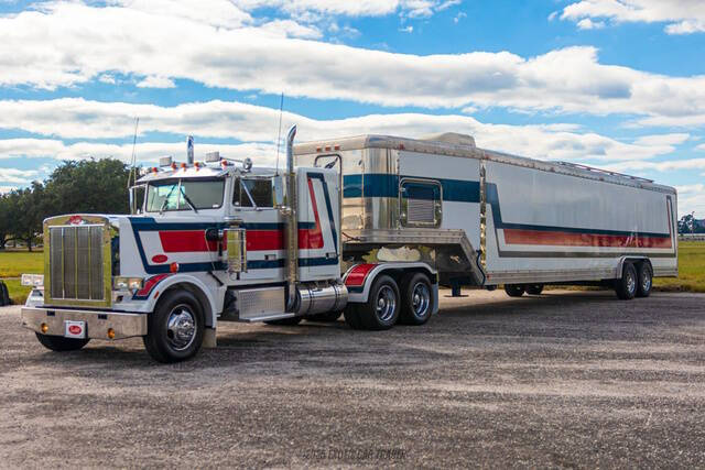 1985 Peterbilt 359