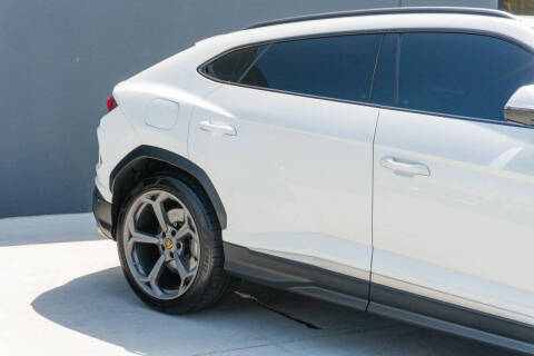 2020 Lamborghini Urus