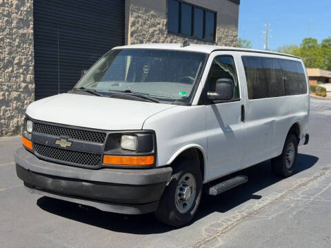 2017 Chevrolet Express LS 2500