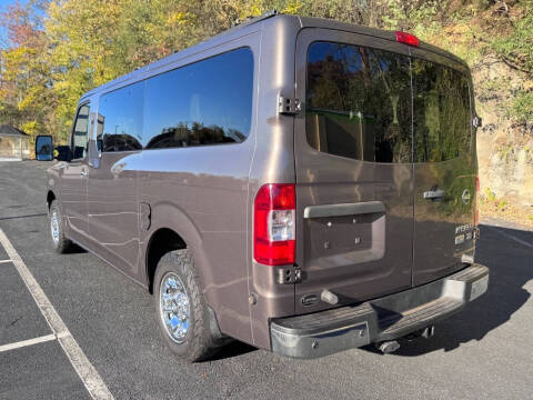 2016 Nissan NV 3500 HD SL