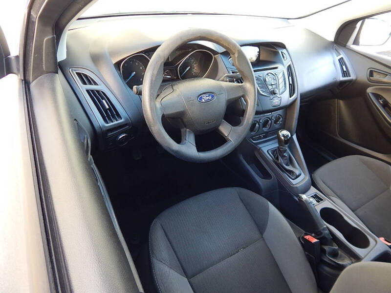 2012 Ford Focus S