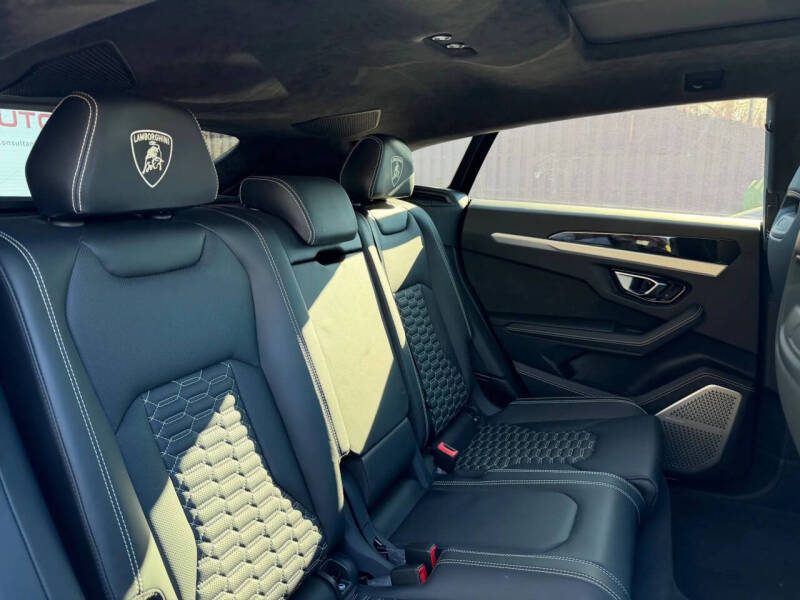 2020 Lamborghini Urus