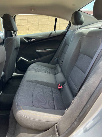 2017 Chevrolet Cruze LS Auto