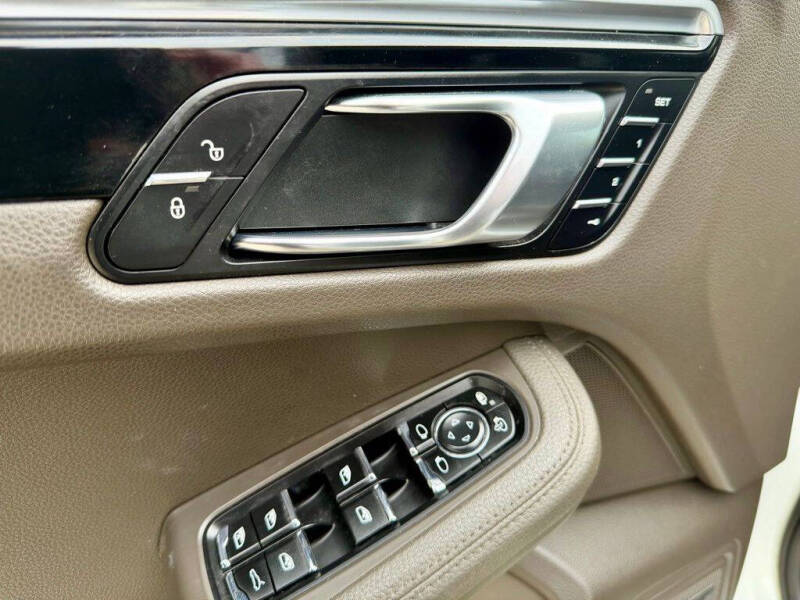 2018 Porsche Macan
