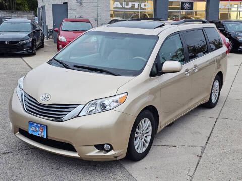 2011 Toyota Sienna XLE 8-Passenger