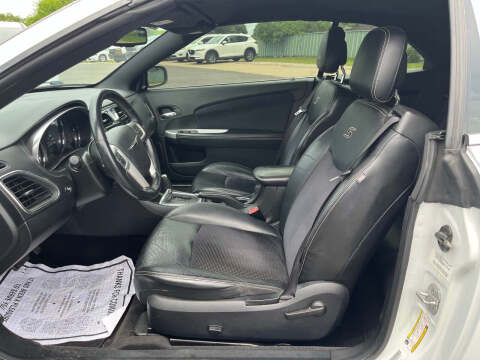 2013 Chrysler 200 S