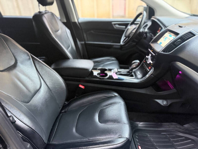 2017 Ford Edge Titanium