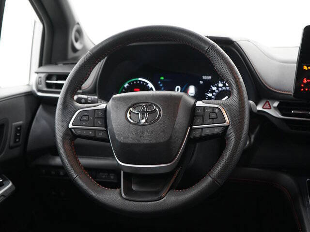 2024 Toyota Sienna XSE 7-Passenger