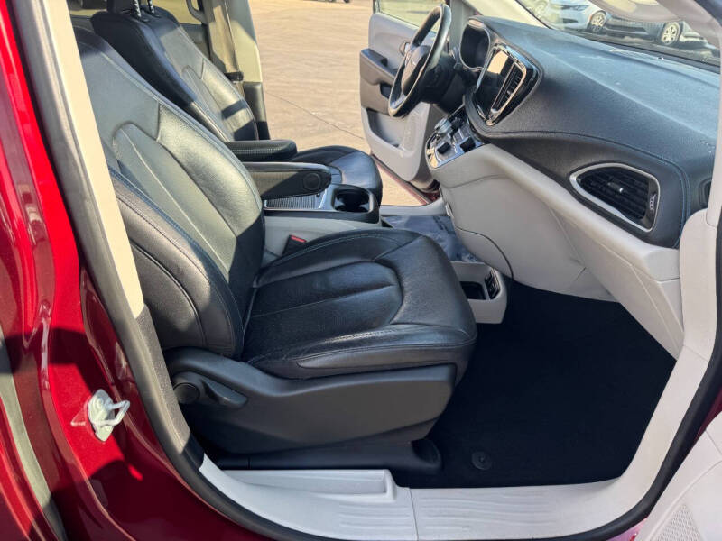 2021 Chrysler Pacifica Touring L