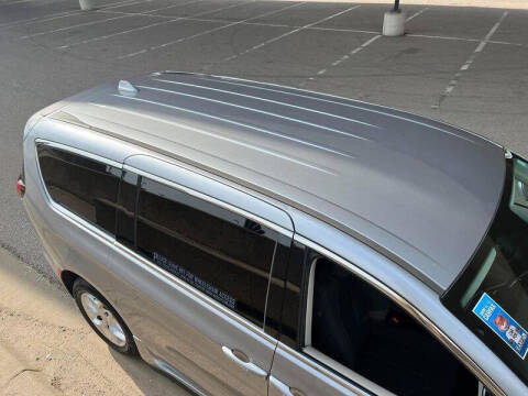 2020 Chrysler Pacifica Touring