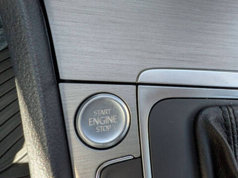 2016 Volkswagen Golf TSI SE