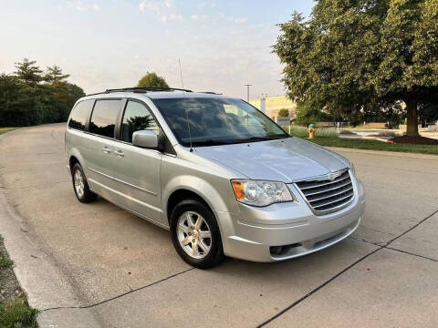 2009 Chrysler Town and Country for sale at Q and A Motors in Saint Louis MO