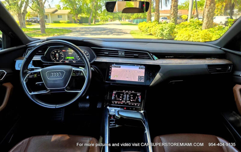 2019 Audi e-tron quattro Premium Plus