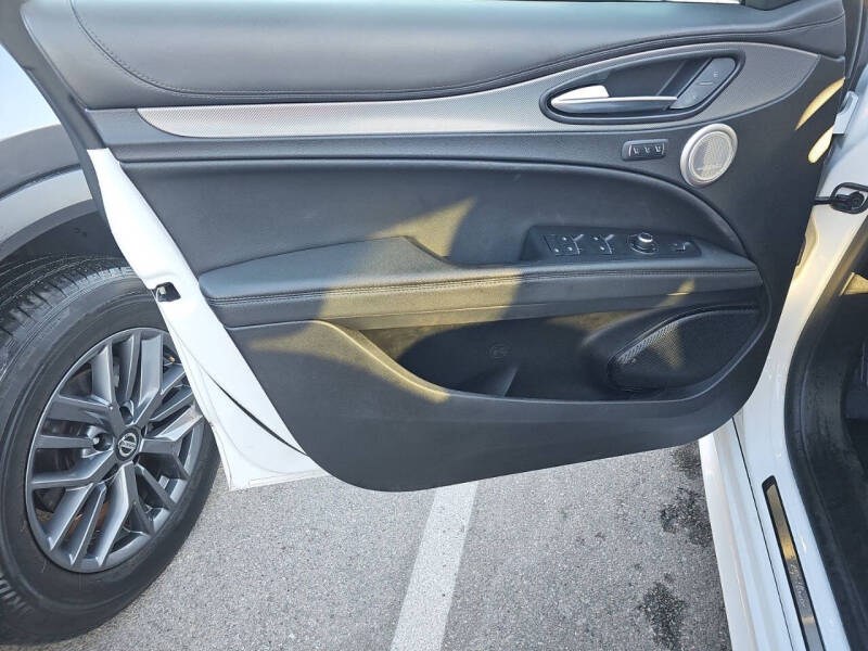 2024 Alfa Romeo Stelvio Veloce