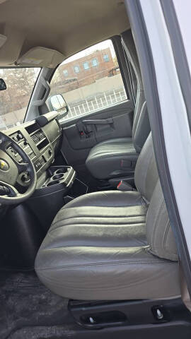 2021 Chevrolet Express 2500