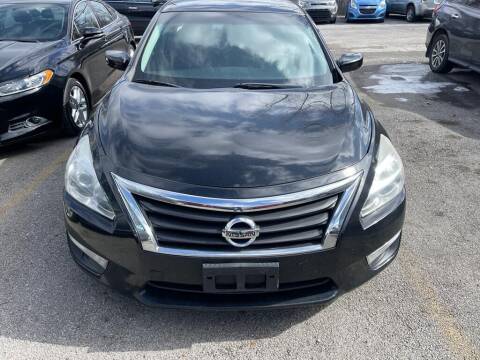 2015 Nissan Altima for sale at Tiger Auto Sales in Columbus OH