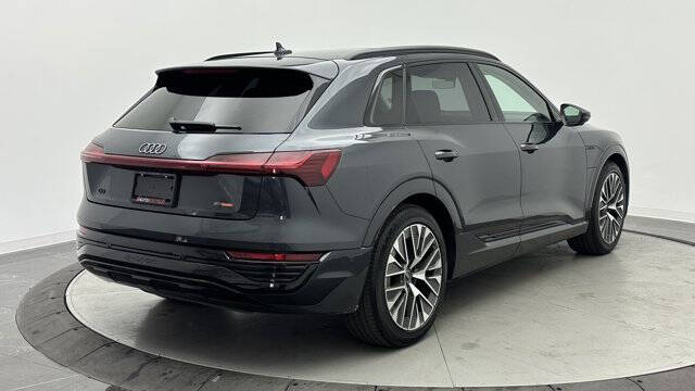 2024 Audi Q8 e-tron quattro Premium Plus