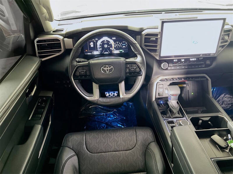 2024 Toyota Tundra Limited HV