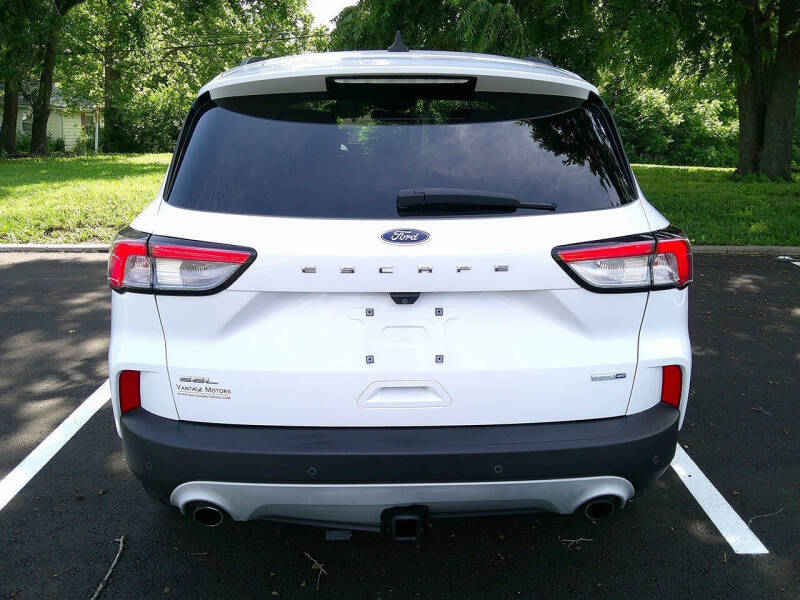 2020 Ford Escape SEL