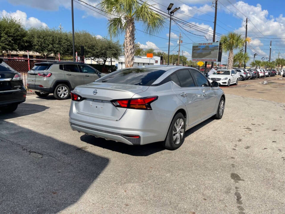 2020 Nissan Altima for sale at SMART CHOICE AUTO in Pasadena, TX