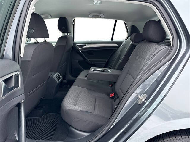 2017 Volkswagen Golf