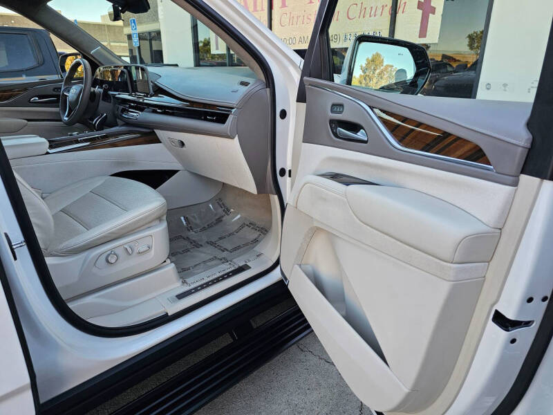 2024 Cadillac Escalade Sport Platinum