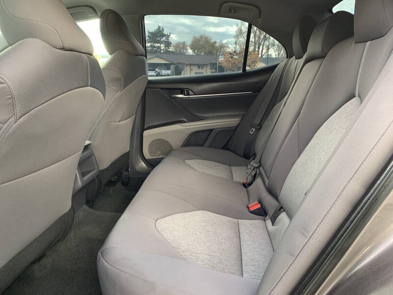 2022 Toyota Camry LE