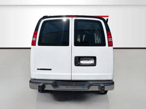2025 Chevrolet Express 2500